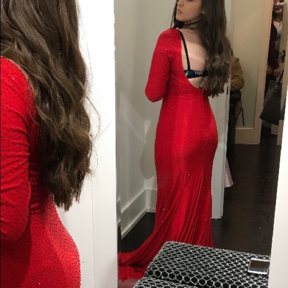Red Sherri Hill Prom Dress - Size 6 - Picture 4 of 4